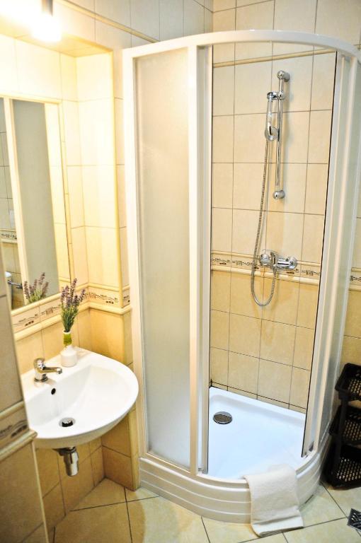 Osrodek Uslug Hotelarskich Kinga فيليتشكا الغرفة الصورة